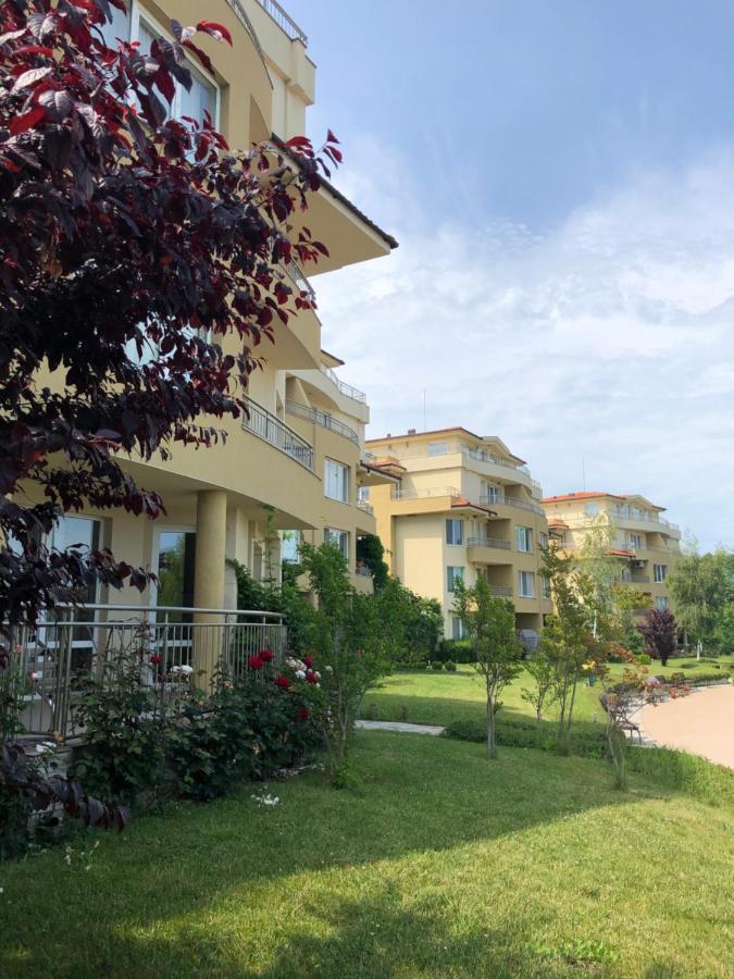 Tatiana Pines Apartman Obzor Kültér fotó