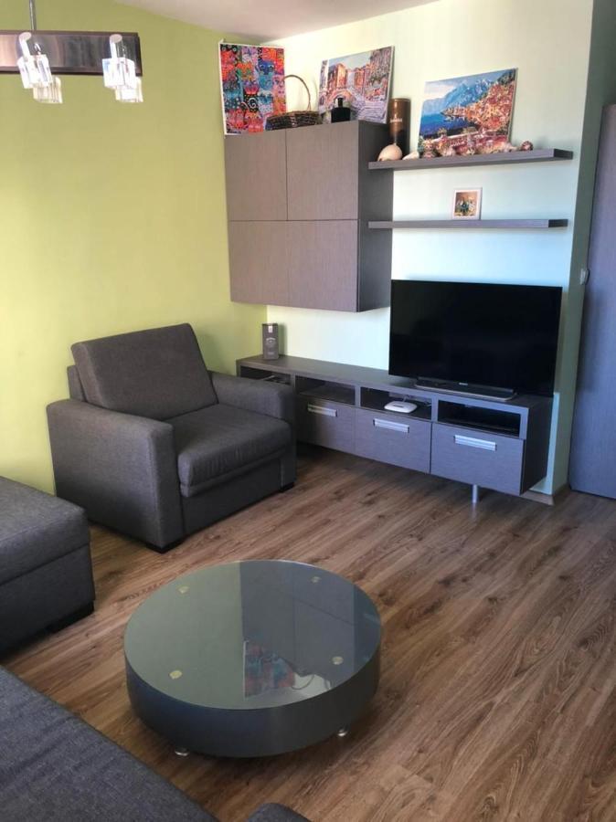 Tatiana Pines Apartman Obzor Kültér fotó